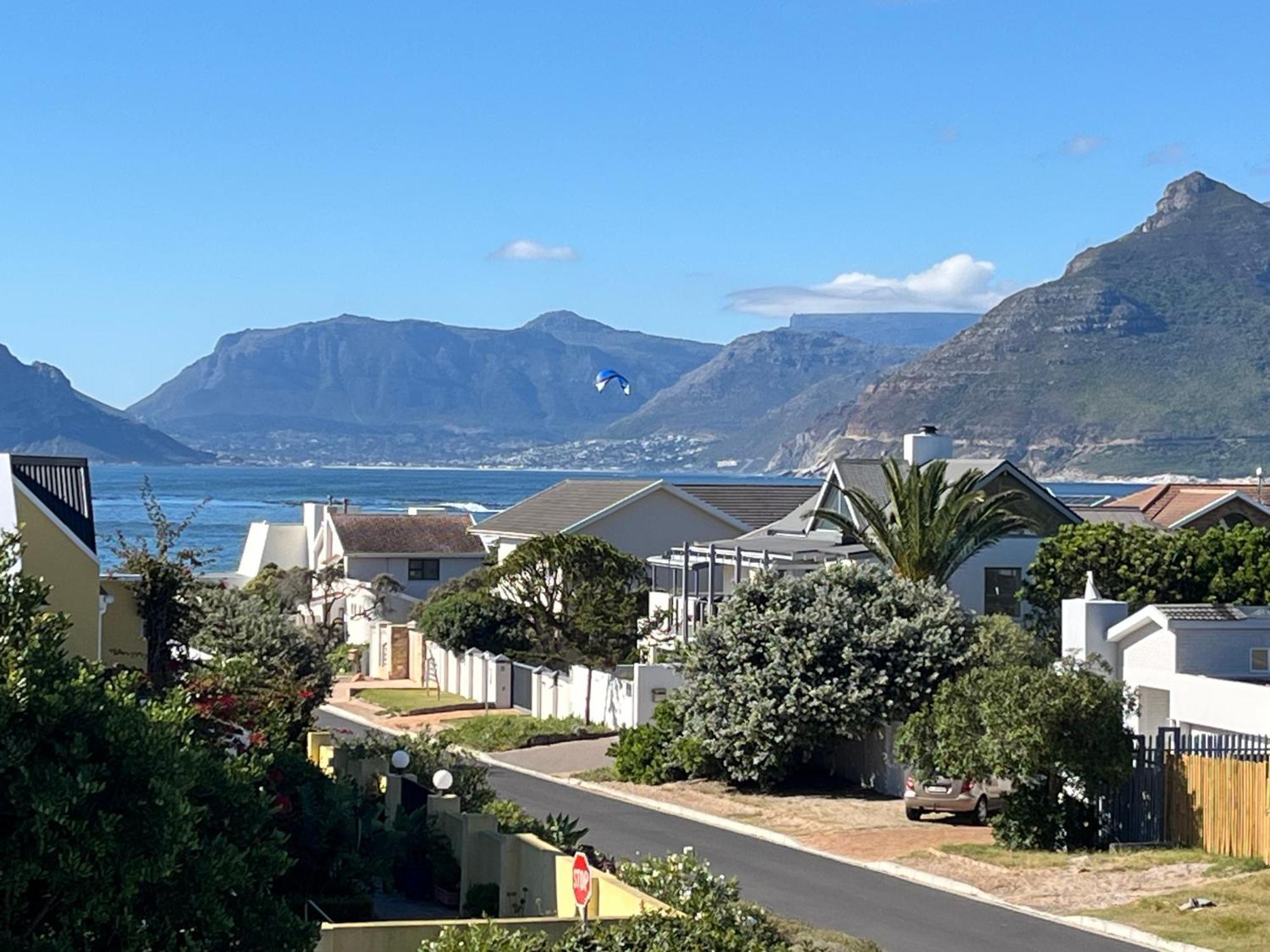 Storyhouse In Kommetjie Exterior foto